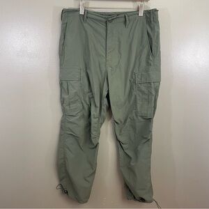 AE men’s Large Nylon Parachute Cargo Pant Gorpcore streetwear